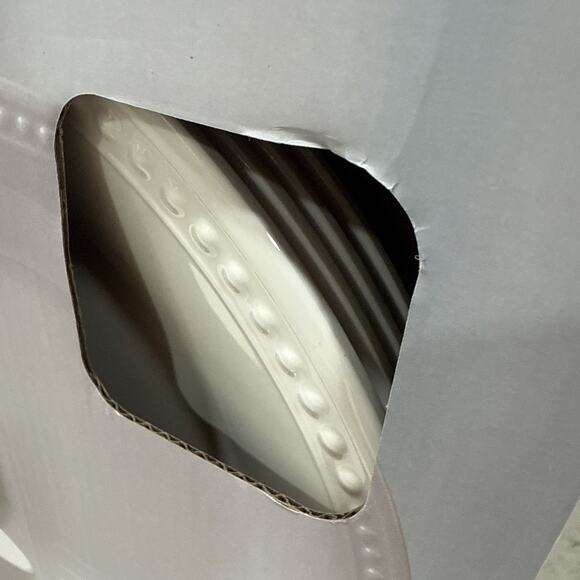 Boxed Set of 12 BEADED CLASSIC White Melamine Dinnerware Plates Bowls NEW - Picture 4 of 7